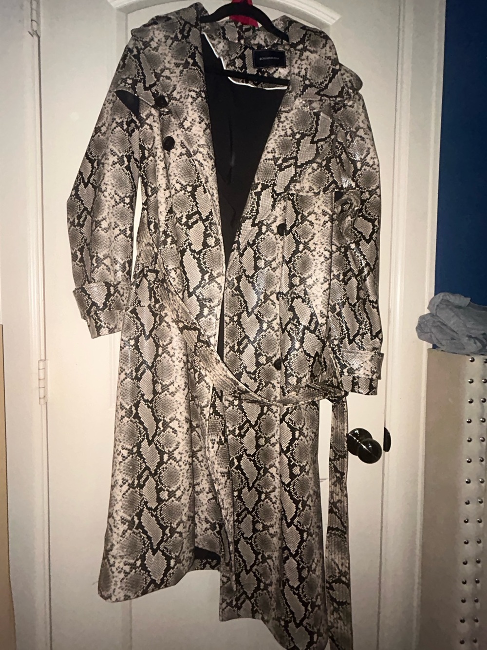 BCBGMaxAzria Black & Cream Snake-Print Trench Coat